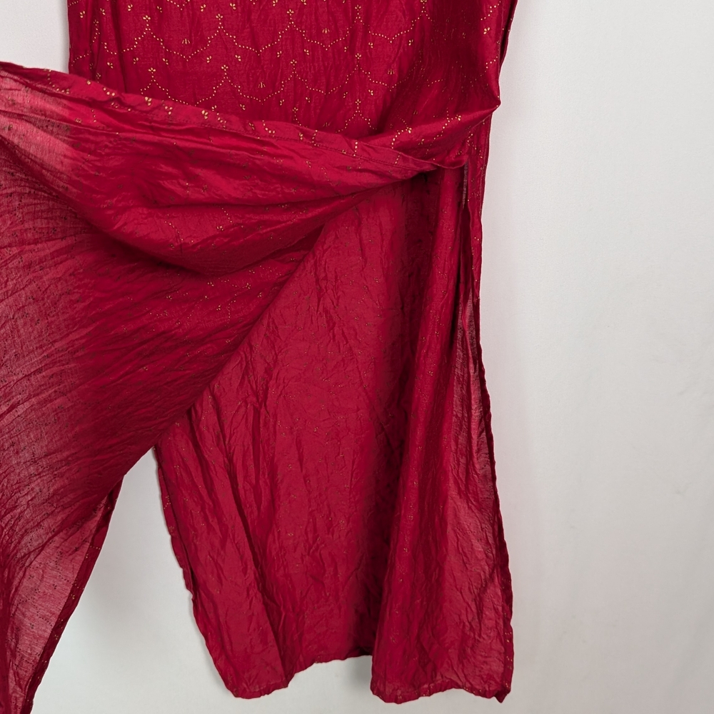 Red Sleeveless Dress - Picture 6 of 12